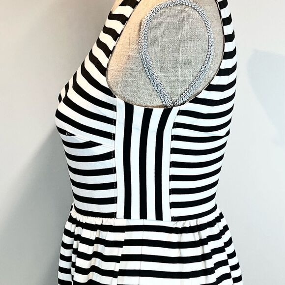NWOT Madewell White Black Stripe Sleeveless Fitted Flare Dress ladies XS - Picture 4 of 7